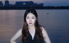 接电话被顶的说不出话